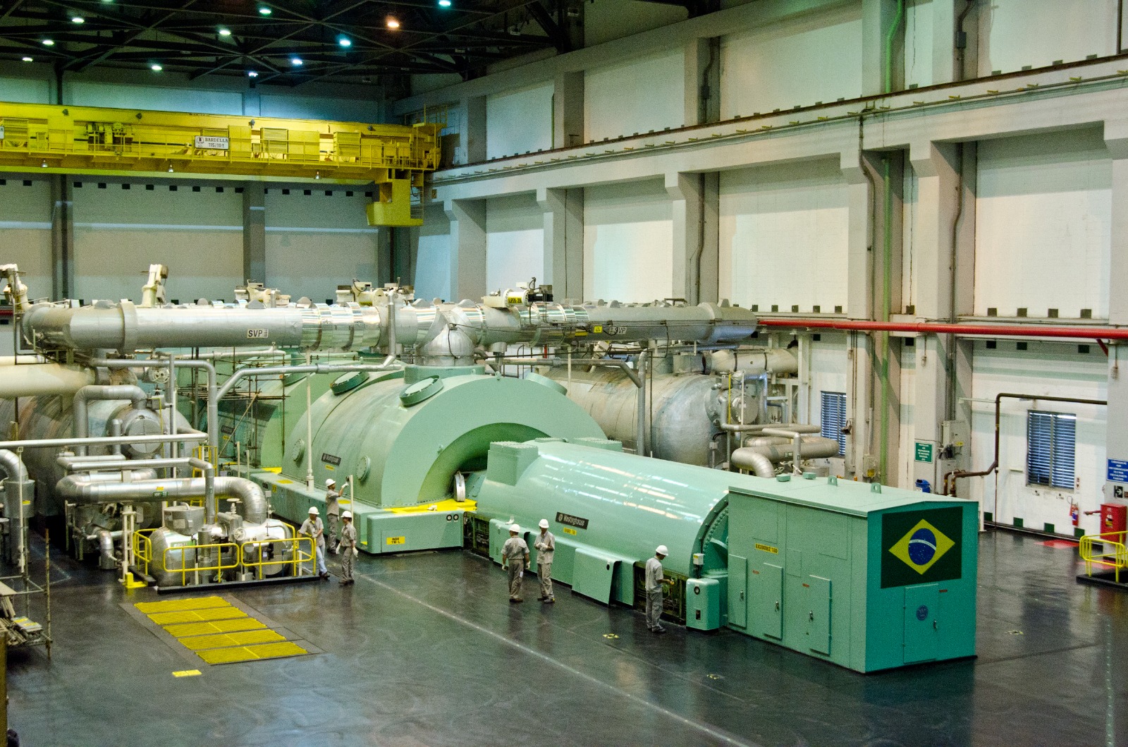 Parte interna do prédio da turbina da usina Angra 1 (Divulgação/Eletronuclear)