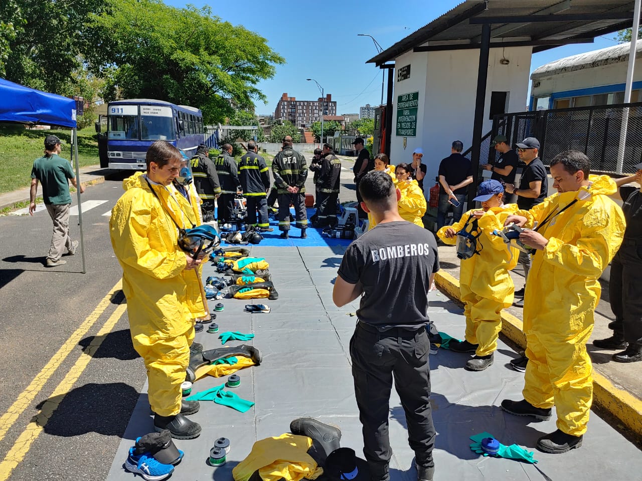 Treinamento na Escola de Cadetes da Polícia Federal Argentina.jpg